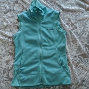 Columbia vest